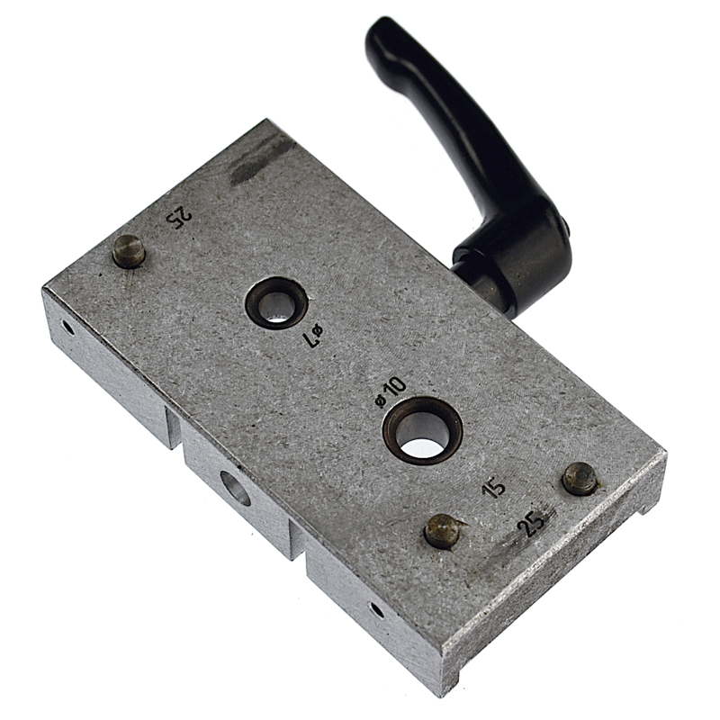 B51.03.035 drilling jig for cleanroom profiles series 50